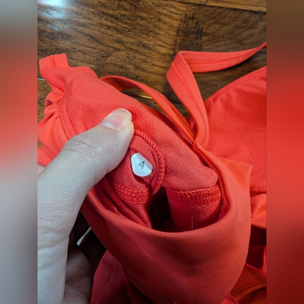 Lululemon Wrap It Up Tank Top Size 4 - Picture 4 of 7